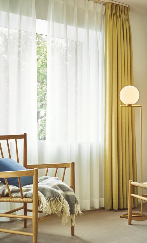 サンゲツのオーダーカーテンならカーテンワオへ（209ページ）