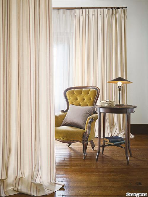 グレー色のオーダーカーテンならカーテンワオへ（152ページ）