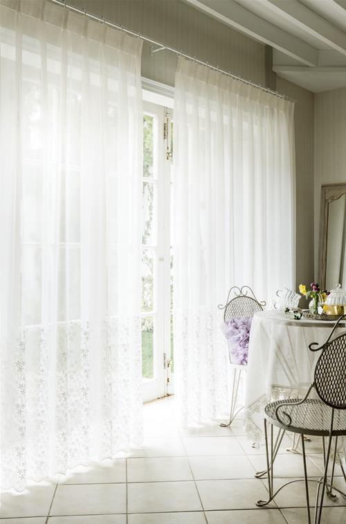 シンコール・レース・リーフのオーダーカーテンならカーテンワオへ