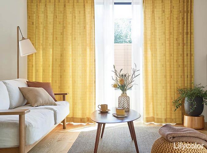 リリカラのオーダーカーテンならカーテンワオへ（4ページ）